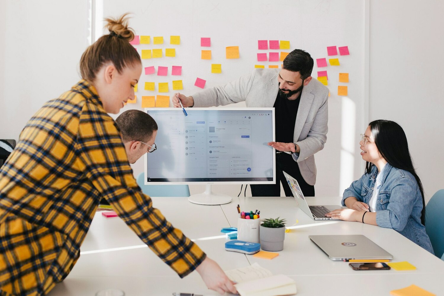 Перехват номеров клиентов: CRM-революция для отдела продаж